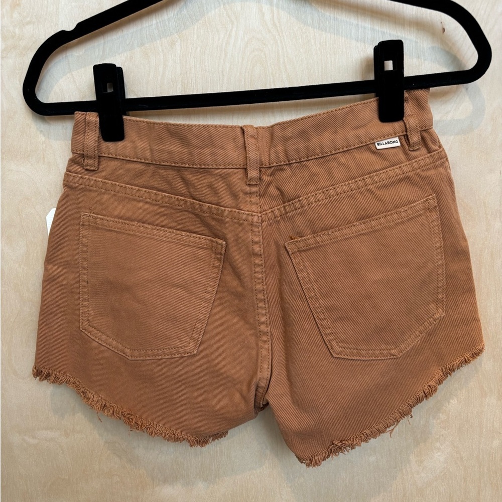 NWT Billabong Women's Brown Denim Shorts - Picture 2 of 5